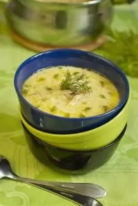 Рыбный суп по кубински с картофелем и зеленым горошком