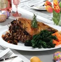 Баранья ножка с начинкой из сухофруктов