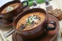 Лососевый суп с кунжутом