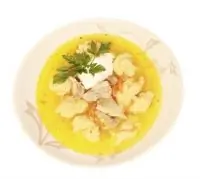 Куриный бульон с манными клецками