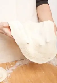 Пресное сметанное тесто для пиццы