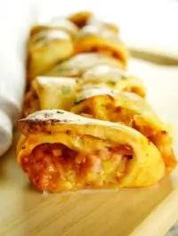 Хлеб с оливковым маслом и томатами