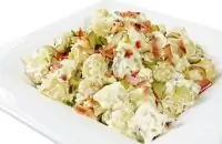 Салат из курицы с ветчиной и киви