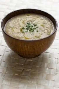 Сырный суп с сельдереем