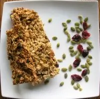 Медовые батончики из геркулеса и сухофруктов