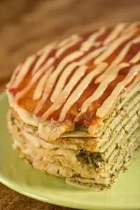 Блинный пирог с травами и грибной начинкой