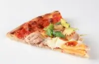 Пицца с индейкой и шалфеем