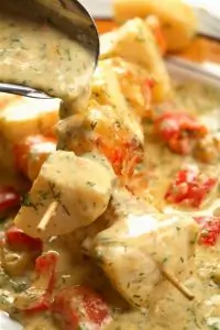 Шашлыки из палтуса и красных перцев в йогурте и песто