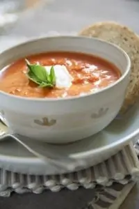 Томатный крем-суп с нутом и кумином