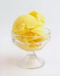 Йогуртово-лимонадное мороженое