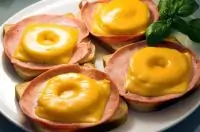 Гренки с ананасом