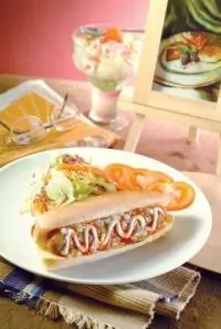 Хот-доги с капустным салатом по азиатски