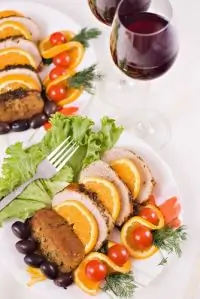 Свиное жаркое с апельсинами и хересом