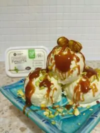 Итальянское сырное мороженное с орехами