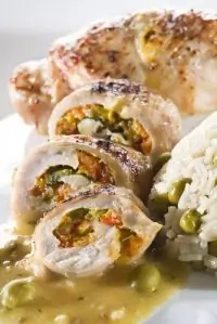 Куриные грудки фаршированные с розмарином