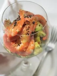 Креветки с авокадо