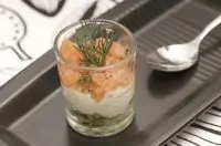 Закуска с копченым лососем