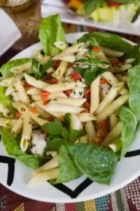 Пенне с перцем и моцареллой