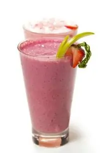 Ягодно-банановый смузи с лимонным йогуртом