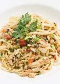 Паста с крабовым мясом и анчоусами