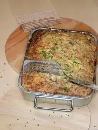 Картофельная запеканка с говядиной и анчоусами