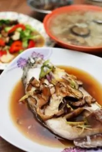 Грибной соус со сладким перцем и красным вином