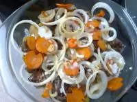 Свинина с овощами по грузински