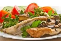 Жареная курица с грибами по тайски