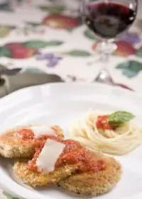 Жареные зеленые помидоры в золотистой панировке