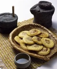 Тыквенные оладьи с карамельным соусом