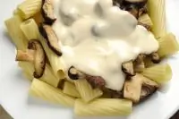 Сливочный соус альфредо с пармезаном