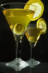 Мартини с оливкой