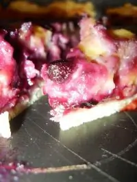 Фруктово-ягодный песочный пирог