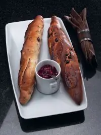 Багет с изюмом