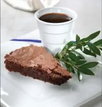 Влажный шоколадный пирог с оливковым маслом