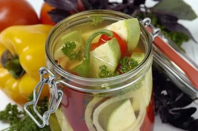 Маринованные итальянские овощи