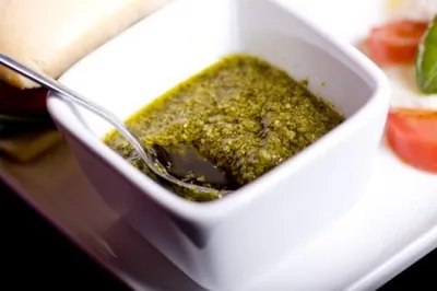 Ароматный зеленый соус