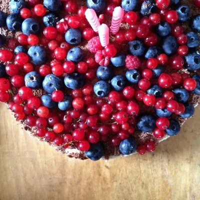 Торт с вишней и кремом из сыра маскарпоне