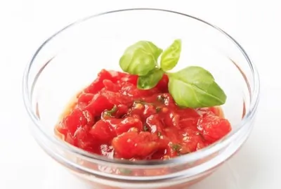 Свежий томатный винегрет