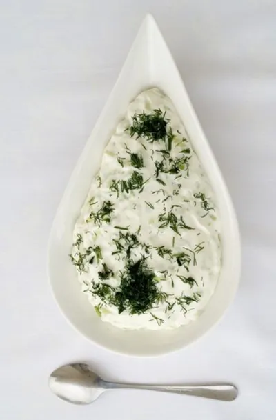 Йогуртовый соус с укропом
