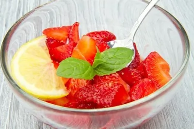 Клубника в апельсиновом ликере