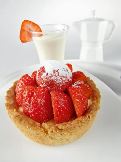 Клубничный тарт с сырным наполнителем