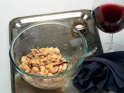 Салат из фасоли и тунца