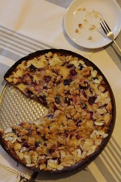 Черешнево-вишневый пирог