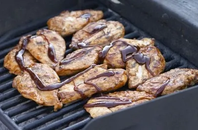 Куриное филе на гриле в соусе барбекю