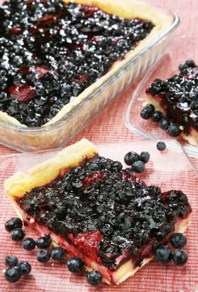 Черничный торт с лимонной цедрой