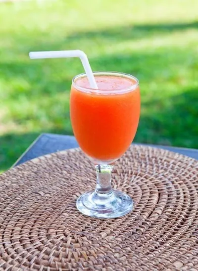 Арбузный сок с базиликом