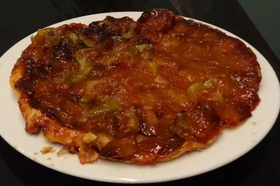 Тарт татен из слоеного теста