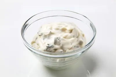 Майонезный соус с маринованными огурцами