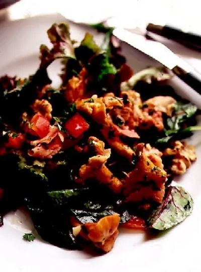 Салат с лисичками